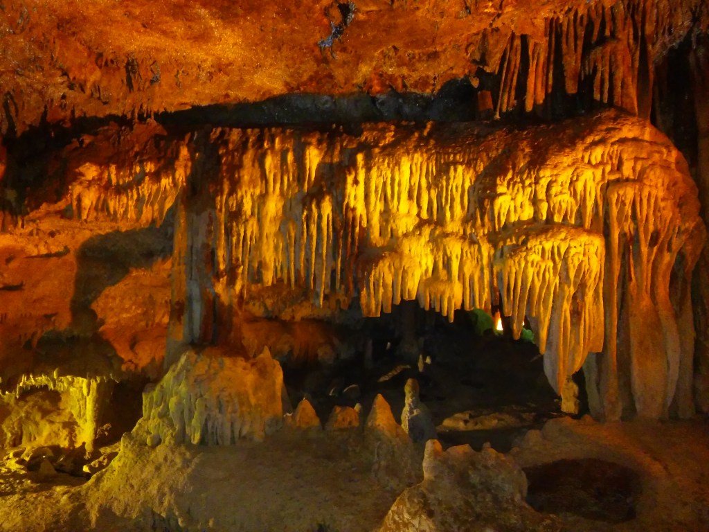 Castellana – In attesa dei cento falò, il cuore si ferma nelle&nbsp;grotte
