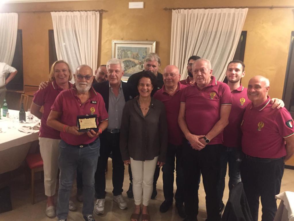 Solidarietà, giustizia, legalità, tra i valori dell’Anps (associazione nazionale Polizia di stato) di Peschiera del Garda. A maggio una crociera sul lago per consolidare la collaborazione tra le&nbsp;sezioni