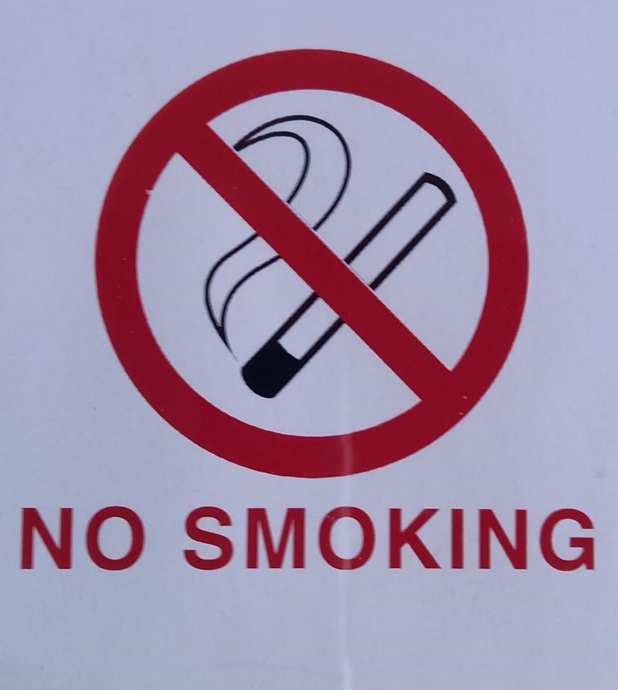 “No smoking” per una civile&nbsp;convivenza