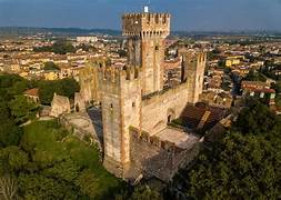 IL VERNACOLIERE – Ambientata a Valeggio sul Mincio (Valèns sul Mèns endèla parlada locàl) la poesia “El nostro campanil” di&nbsp;Luigino