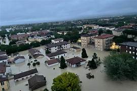 Alluvioni e terremoti, le catastrofi che la politica annuncia per tenerci in uno stato di paura perenne. Ma le  Assicurazioni prospettano una soluzione conveniente per&nbsp;tutti