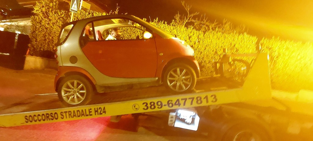 Piter il macedone e il carro attrezzi giallo